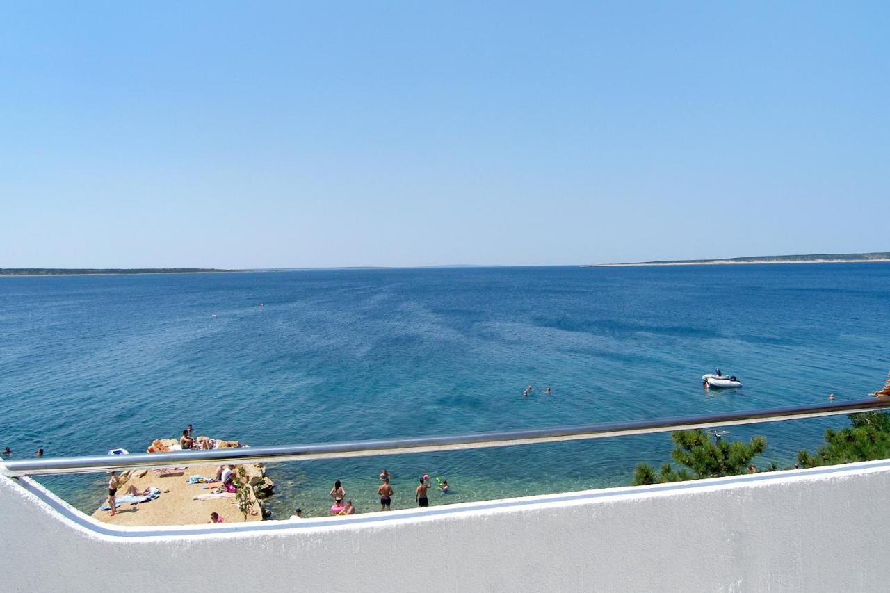 Apartments By The Sea Mandre, Pag - 4093 콜란 외부 사진