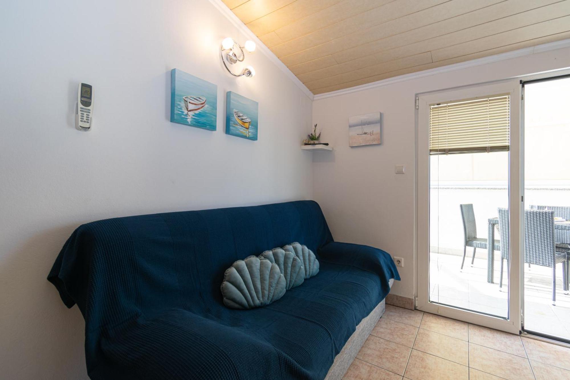 Apartments By The Sea Mandre, Pag - 4093 콜란 객실 사진